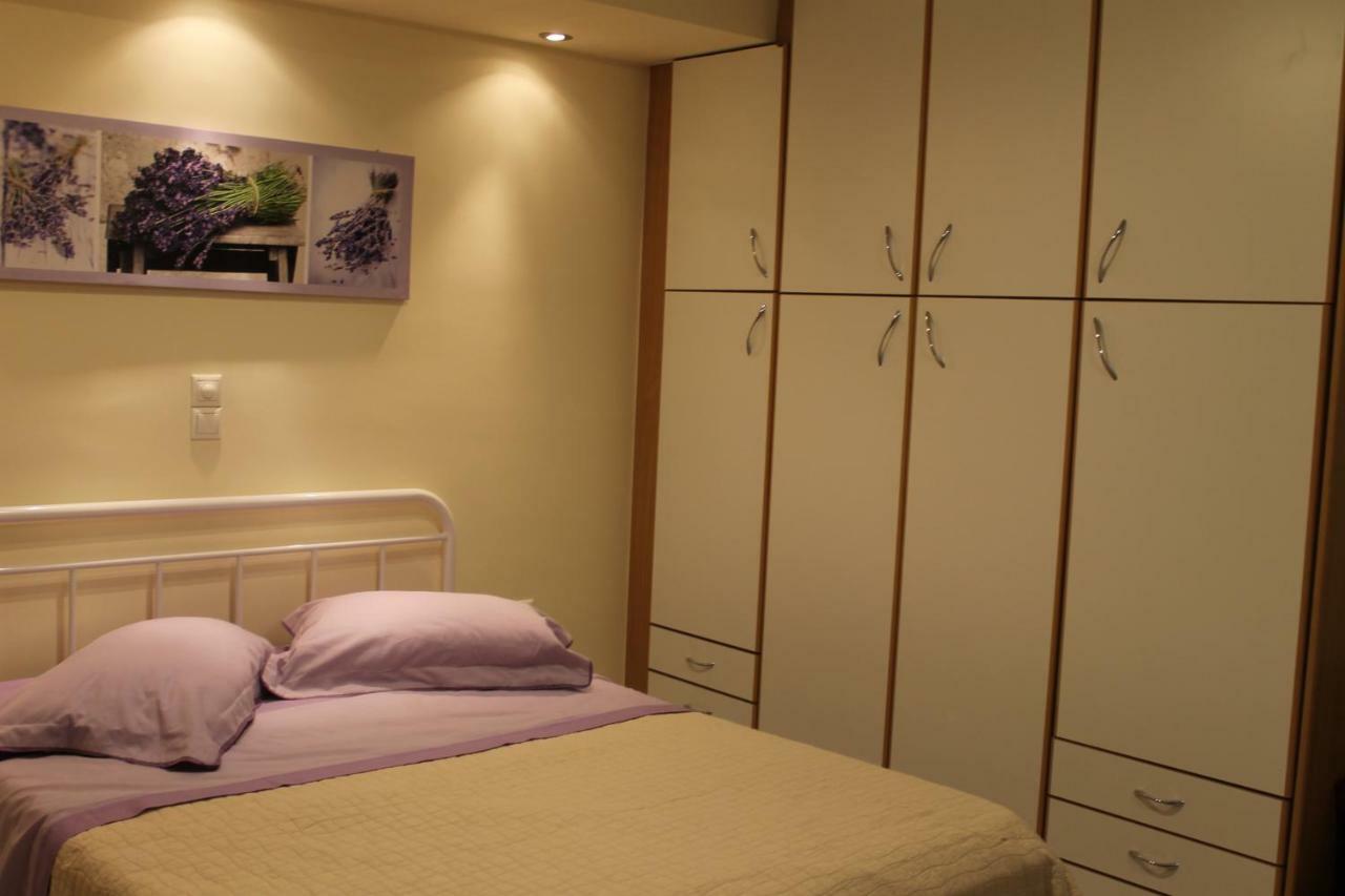 Cozy Studio Apartment In Pireus Exterior photo