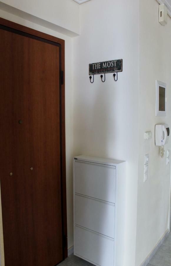Cozy Studio Apartment In Pireus Exterior photo
